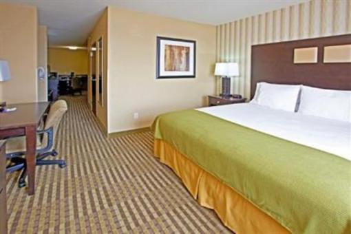 фото отеля Holiday Inn Express Hotel & Suites Richwood-Cincinnati South