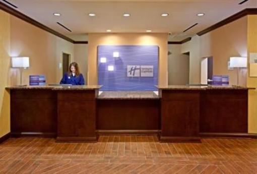 фото отеля Holiday Inn Express Hotel & Suites Richwood-Cincinnati South