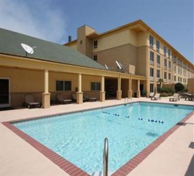 фото отеля Baymont Inn and Suites New Orleans