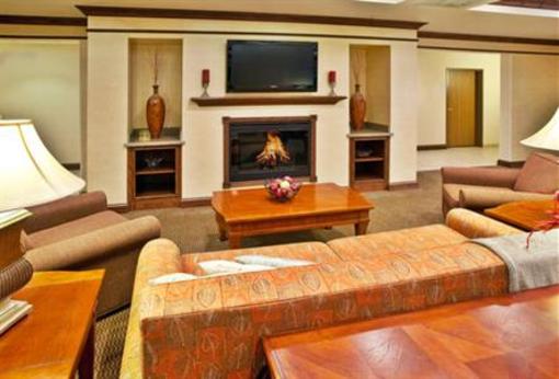 фото отеля Holiday Inn Express Hotel & Suites Jacksonville (Illinois)
