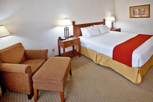 фото отеля Holiday Inn Express Hotel & Suites Jacksonville (Illinois)