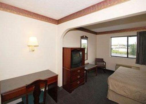 фото отеля Comfort Inn Belleville (Michigan)