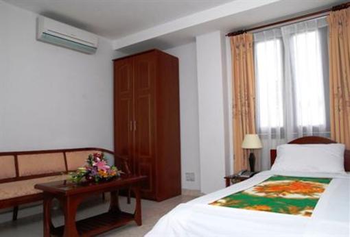 фото отеля Happy Inn Hotel