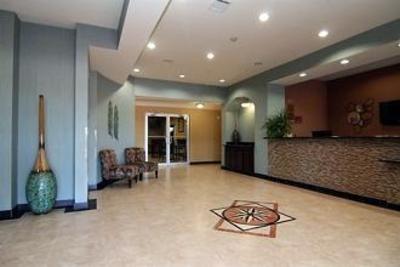 фото отеля BEST WESTERN Marlin Inn & Suites