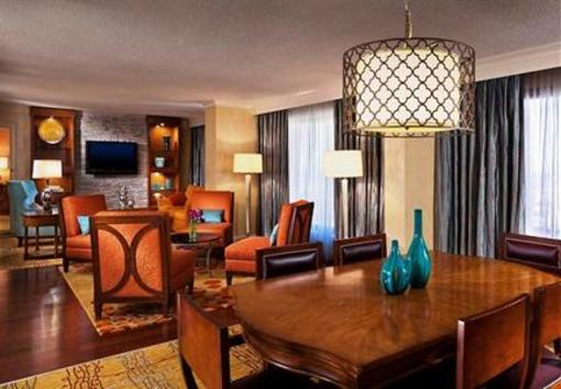 фото отеля San Antonio Marriott Rivercenter