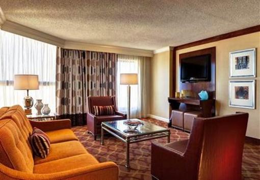 фото отеля San Antonio Marriott Rivercenter