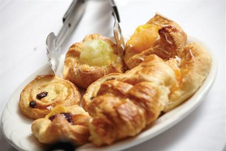 фото отеля Best Western Cresta Court Hotel Altrincham
