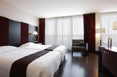 фото отеля NH Barbizon Palace
