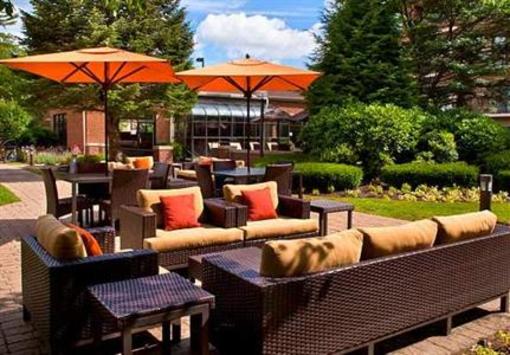 фото отеля Courtyard by Marriott Boston Milford