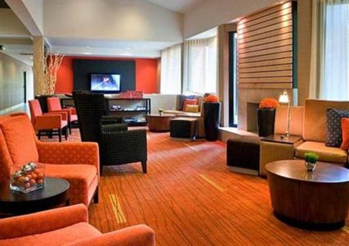 фото отеля Courtyard by Marriott Boston Milford