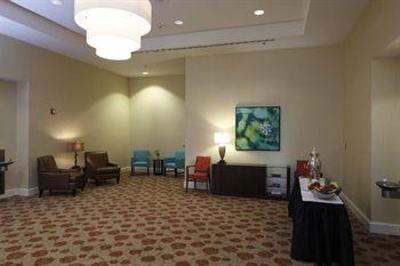 фото отеля Hilton Garden Inn New Orleans Convention Center