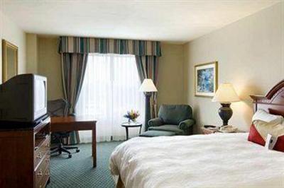 фото отеля Hilton Garden Inn New Orleans Convention Center
