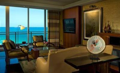 фото отеля One Bal Harbour Resort & Spa