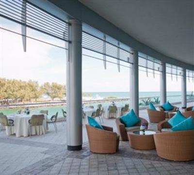 фото отеля One Bal Harbour Resort & Spa