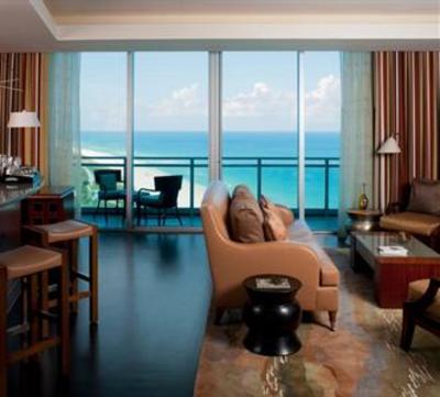 фото отеля One Bal Harbour Resort & Spa