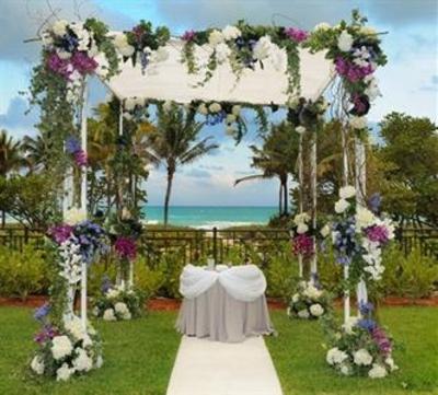 фото отеля One Bal Harbour Resort & Spa