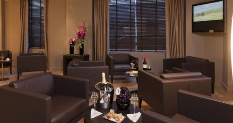 фото отеля Holiday Inn Garden Court Paris Elysees