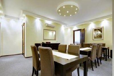 фото отеля Roses Hotel