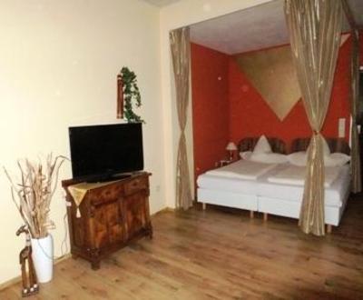фото отеля Ferienwohnung Strandhof Mohnesee
