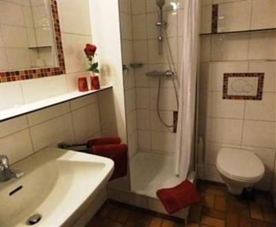 фото отеля Ferienwohnung Strandhof Mohnesee