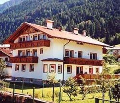 фото отеля Gasthof Alpenrose
