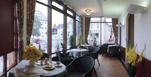 фото отеля Hotel Goldener Hirsch Reutte