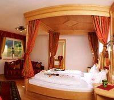 фото отеля Lhr Wohlfuhlhotel Innertalerhof Gerlos