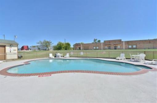фото отеля Americas Best Value Inn Red Oak