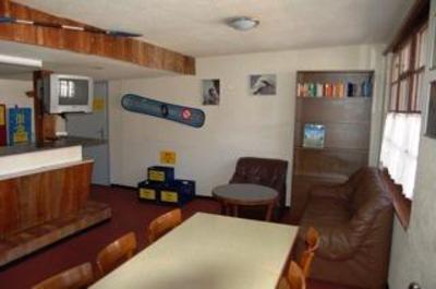 фото отеля Hirschen Backpackers Hotel Pub