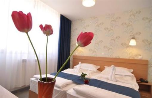 фото отеля Blue Beach Studios Mamaia
