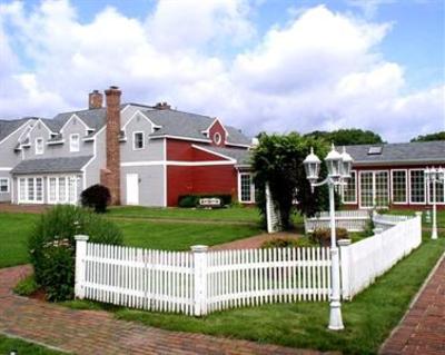 фото отеля Wachusett Village Inn