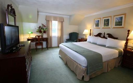 фото отеля Wachusett Village Inn