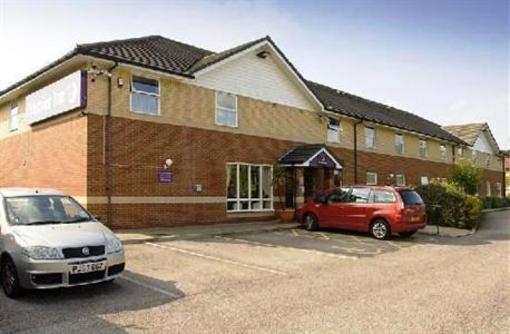 фото отеля Premier Inn Bradford South Cleckheaton
