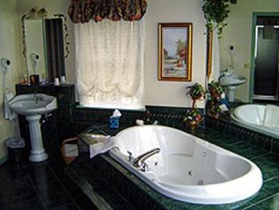 фото отеля West Ridge Guest House