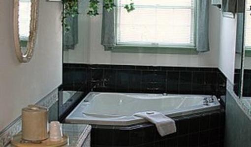 фото отеля West Ridge Guest House