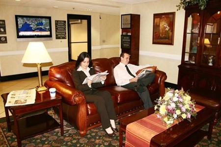 фото отеля Hampton Inn Somerset (New Jersey)