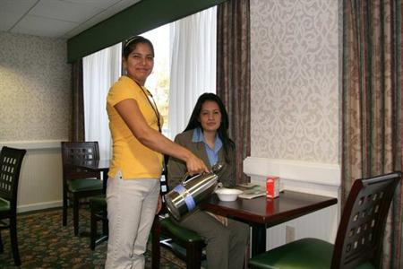 фото отеля Hampton Inn Somerset (New Jersey)