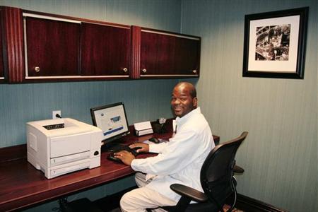 фото отеля Hampton Inn Somerset (New Jersey)