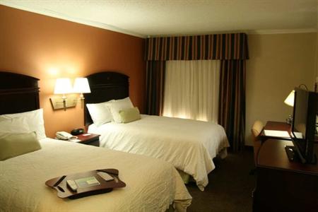 фото отеля Hampton Inn Somerset (New Jersey)