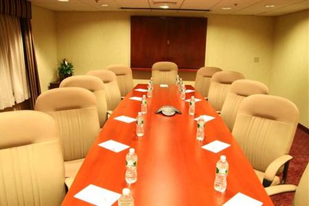 фото отеля Hampton Inn Somerset (New Jersey)