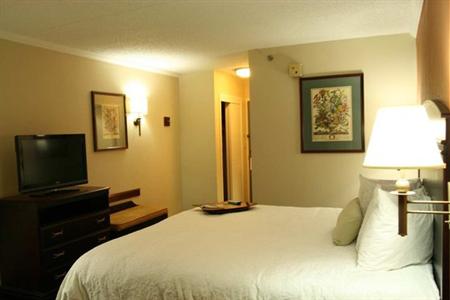 фото отеля Hampton Inn Somerset (New Jersey)