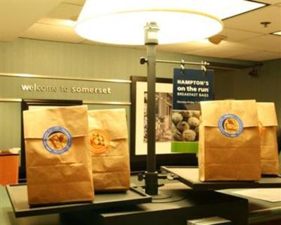 фото отеля Hampton Inn Somerset (New Jersey)