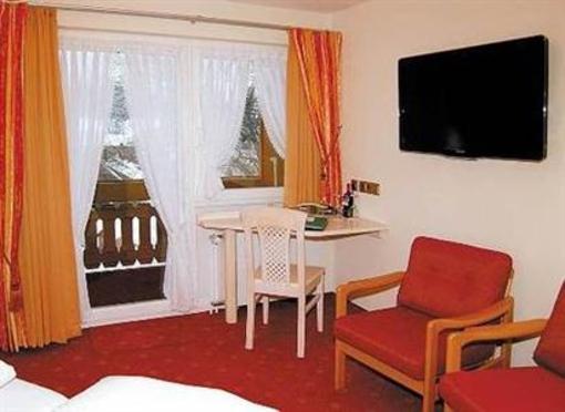 фото отеля Hotel Schwarzwaldgasthof Rossle