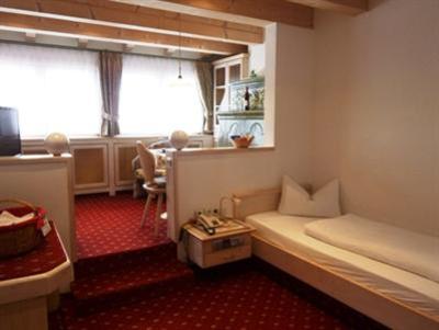 фото отеля Hotel Schwarzwaldgasthof Rossle