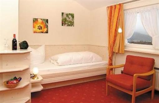 фото отеля Hotel Schwarzwaldgasthof Rossle