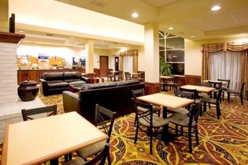 фото отеля Holiday Inn Express Hotel & Suites Weslaco
