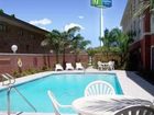 фото отеля Holiday Inn Express Hotel & Suites Weslaco