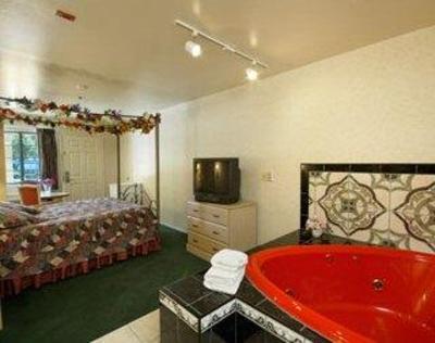 фото отеля Days Inn Riverside-Tyler Mall