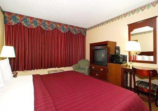 фото отеля Quality Inn & Suites Warren (Michigan)