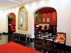 фото отеля Hostellerie Du Moulin De La Roque Althen-des-Paluds